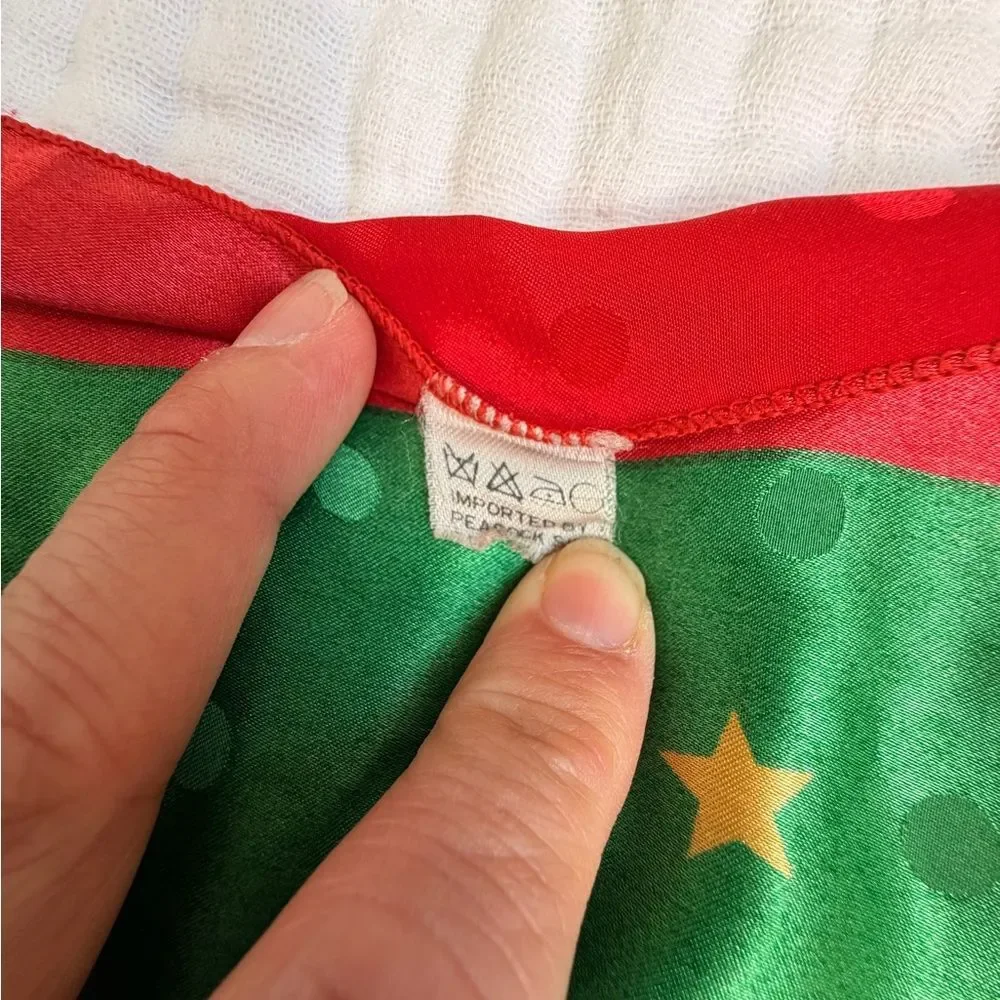 Vintage Santa Christmas Scarf Holiday Print Red Green Square Retro